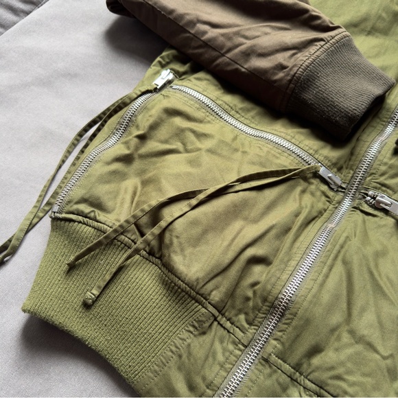 STAMPD “Time And 1 World” Bomber Jacket Size XL - Picture 6 of 9